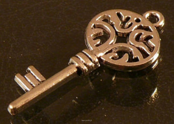 Key Pendant 27mm dark silver