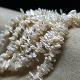 Perła Naturalna Biała Keshi 14x4x2 mm 
